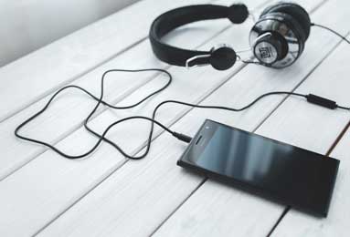 2012年NBA季后赛：湖人与马刺巅峰对决解析